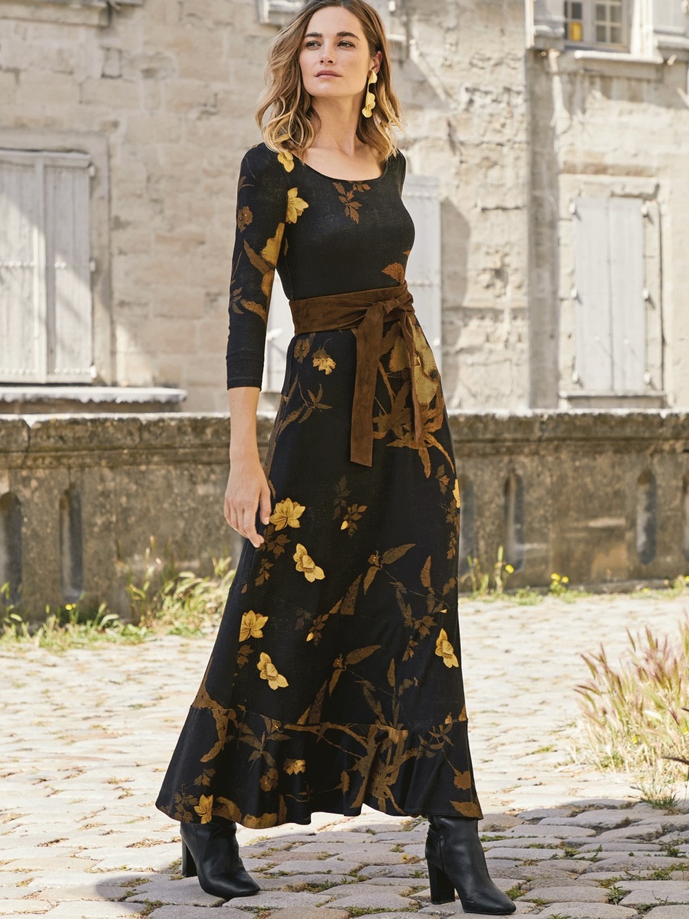 Peruvian Connection‎ Ming Black Maxi Dress with Gold Floral Print
